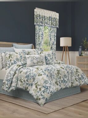 Royal Court Evergreen 4 Piece Comforter Set Sz KING NWT
